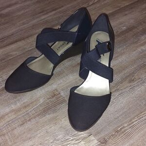 Anne Klein Sport  Navy Teaberry Wedge Pump  Sz 11